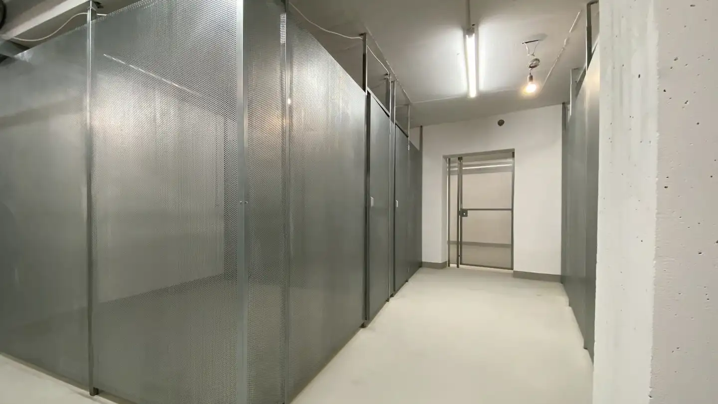 Lagerraum mieten - Zusingerstrasse 2, 8762 Schwanden GL - Foto 4
