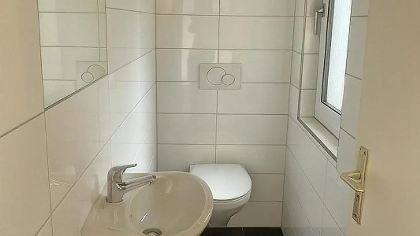 Apartment for rent - Banaustrasse 3a, 8890 Flums - Photo 4