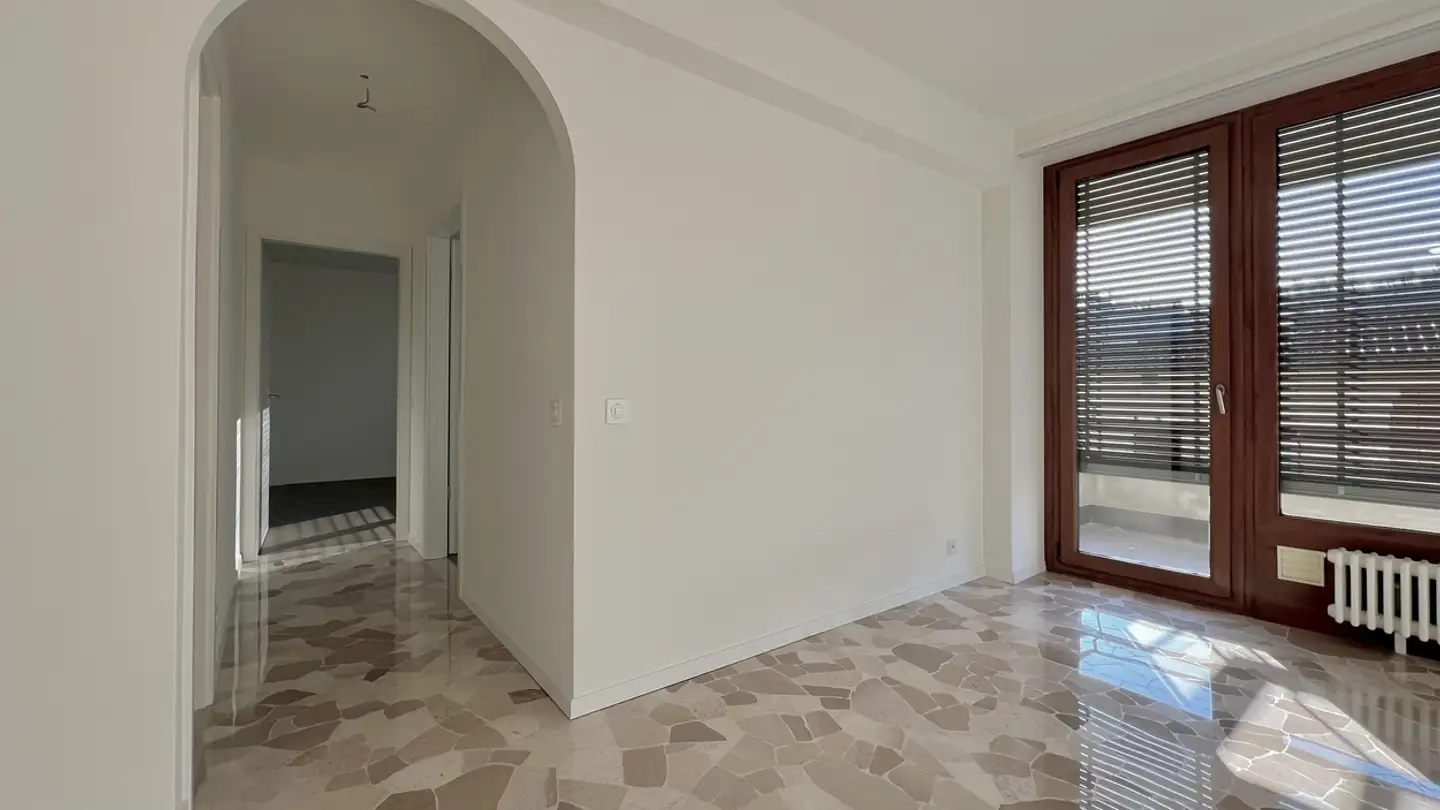 Appartamento in affitto - Via Ai Grotti 10, 6900 Paradiso