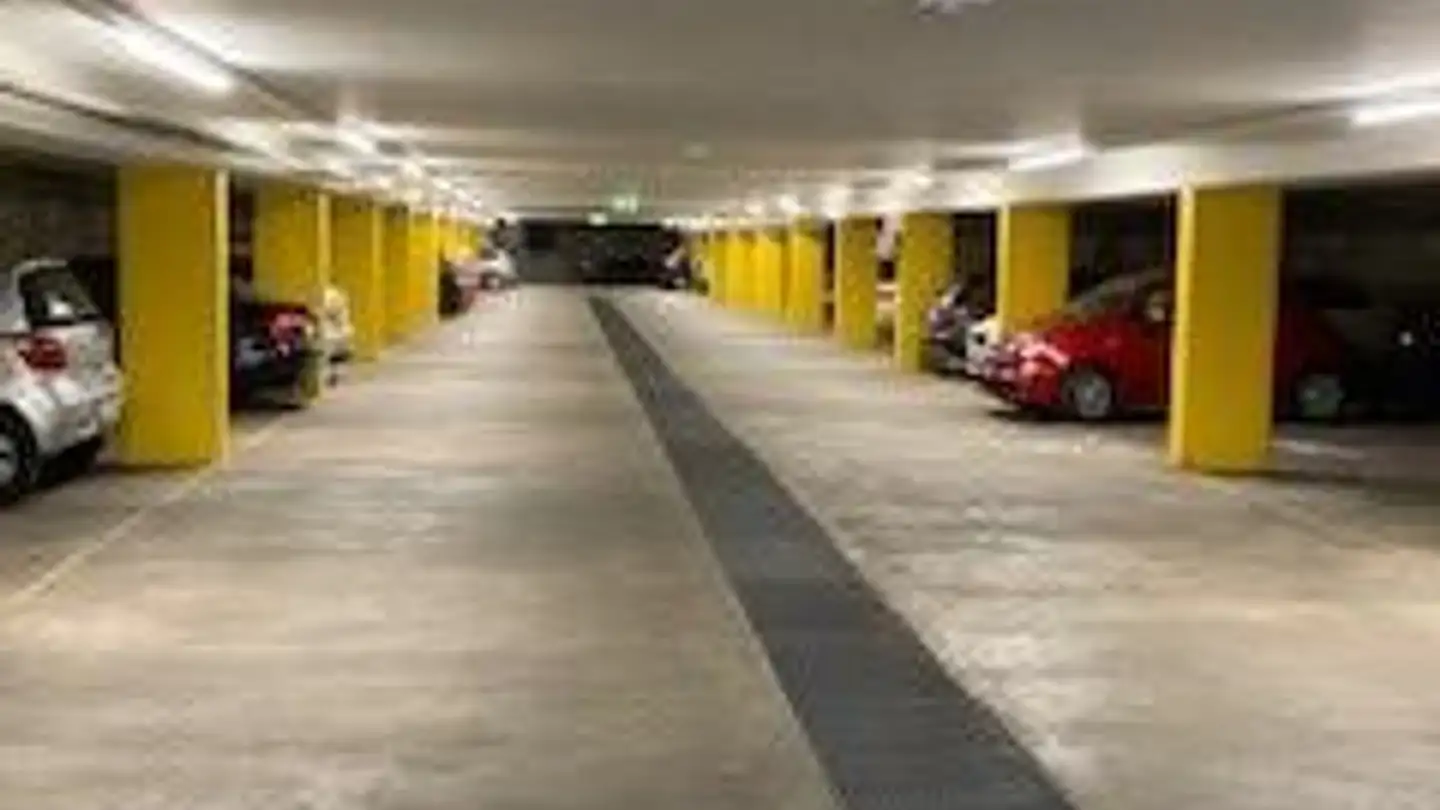 Tiefgaragenstellplatz mieten - Von-Sury-Weg 11, 4500 Solothurn