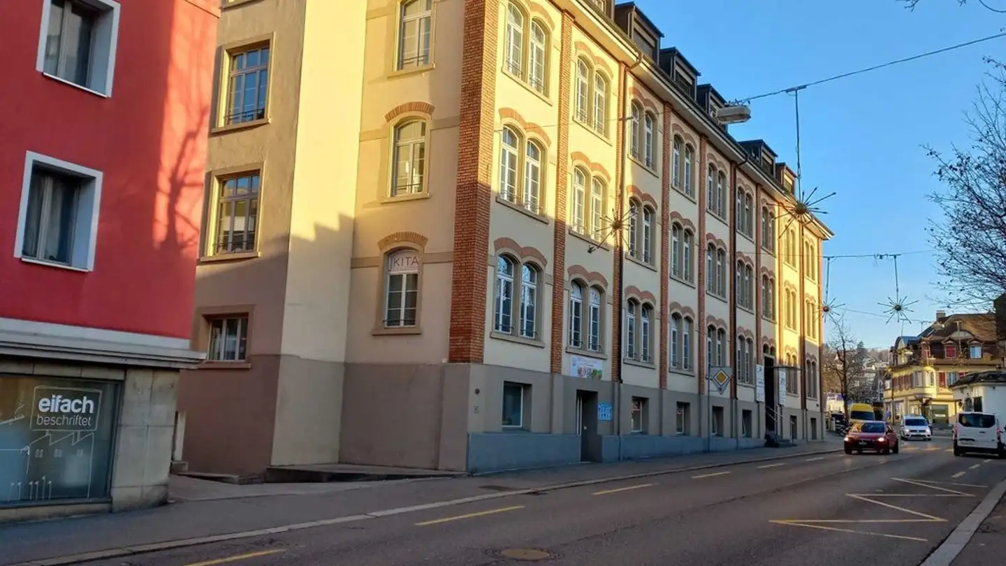 Tiefgaragenstellplatz mieten - Zentralstrasse 20, 5610 Wohlen AG