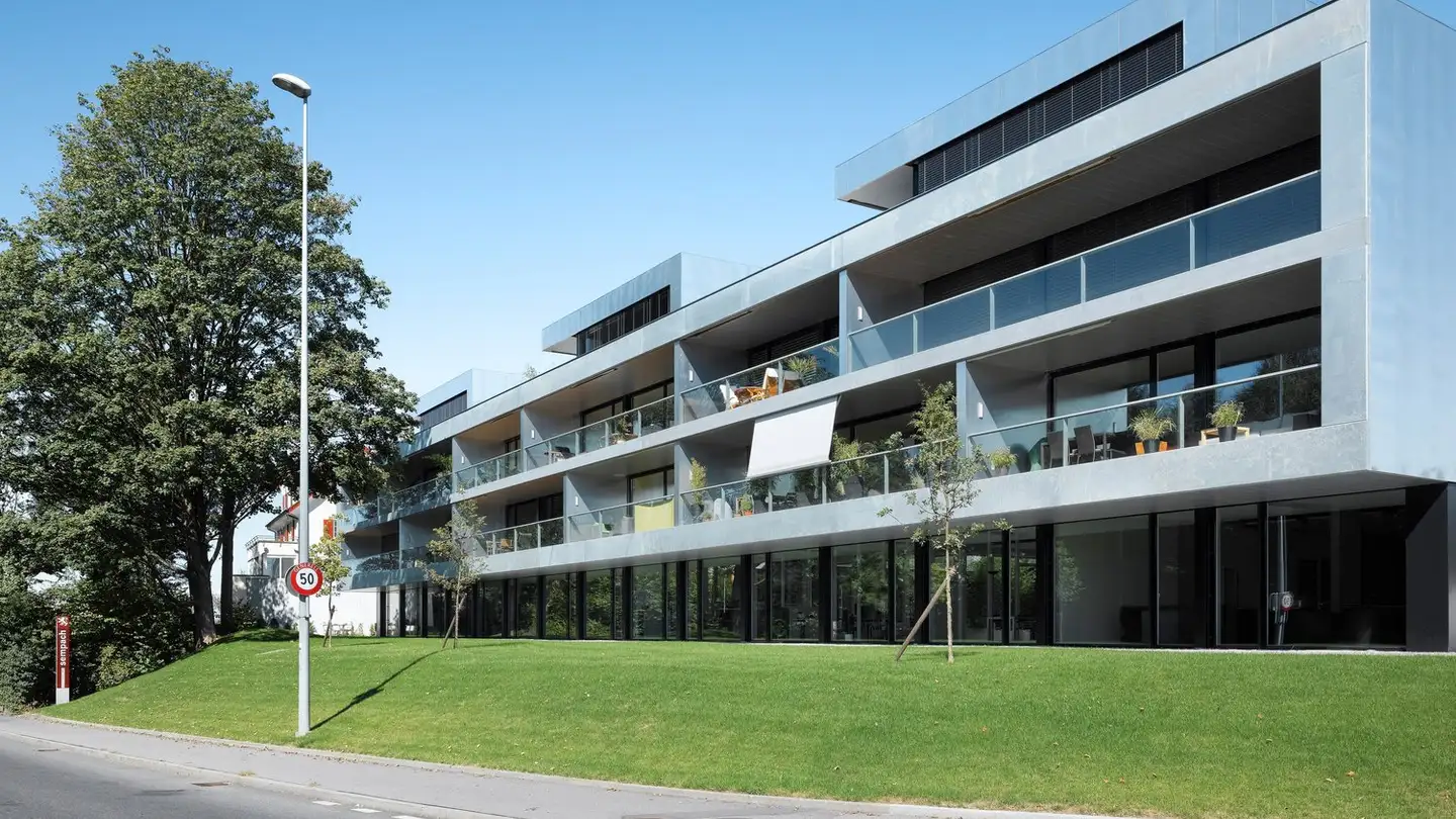 Covered parking space for rent - Schlachtstrasse 1, 6204 Sempach