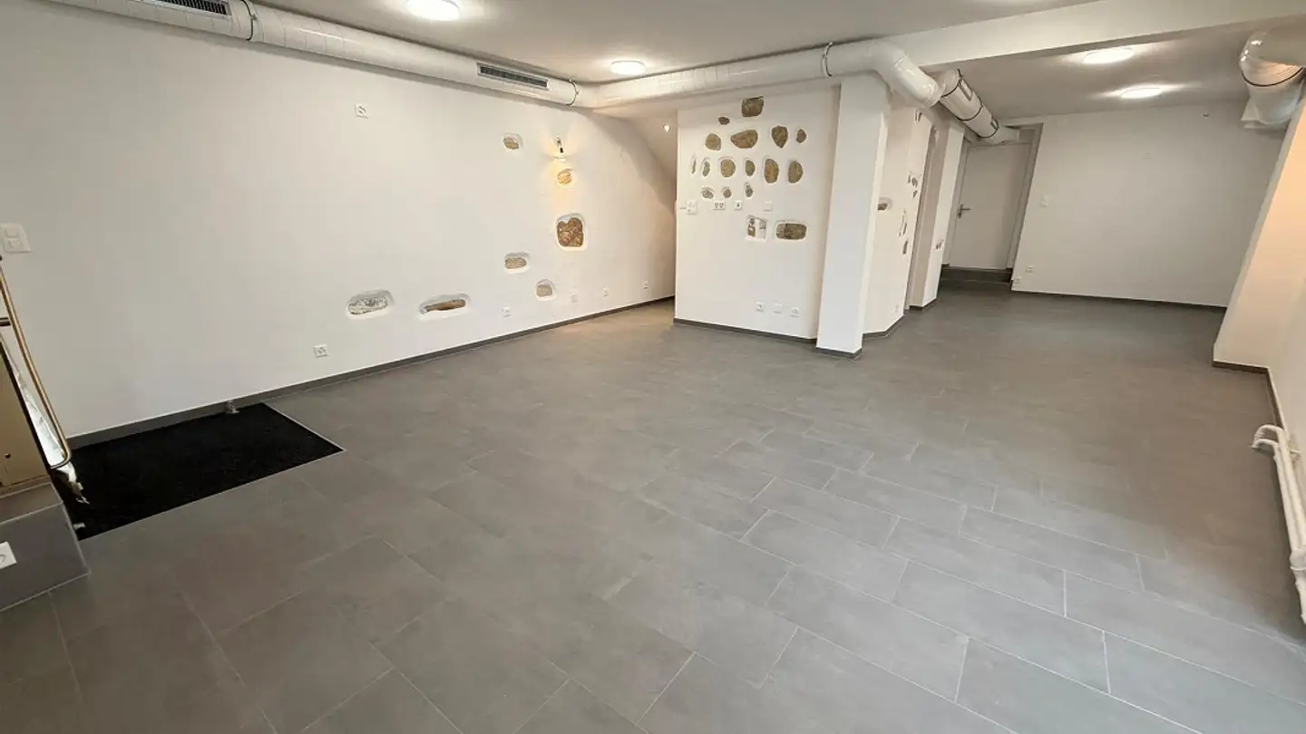 Office space for rent - Zentralstrasse 31, 8212 Neuhausen am Rheinfall