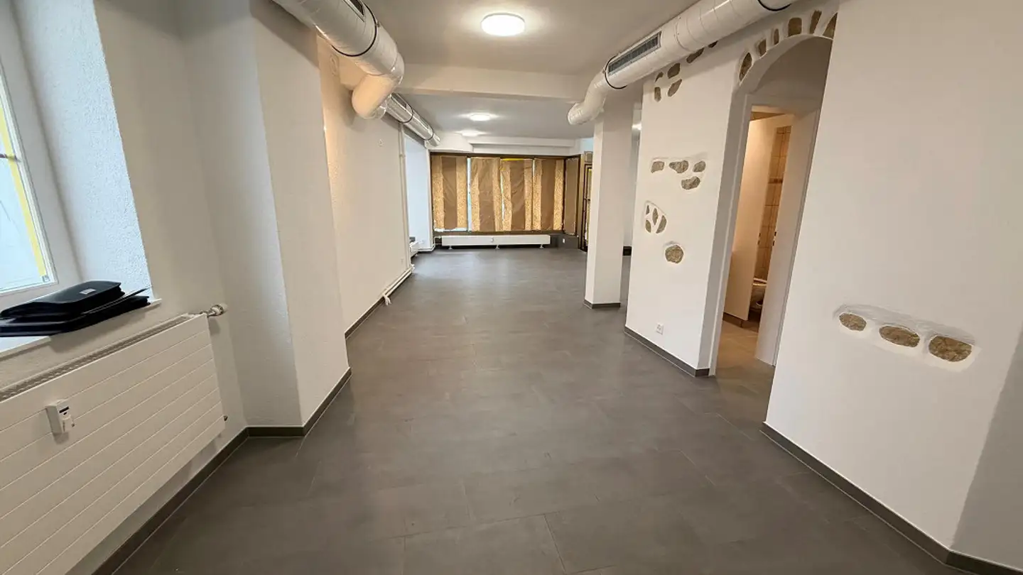 Office space for rent - Zentralstrasse 31, 8212 Neuhausen am Rheinfall - Photo 3