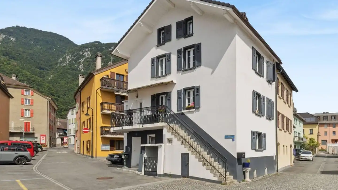 Mehrfamilienhaus kaufen - 1896 Miex