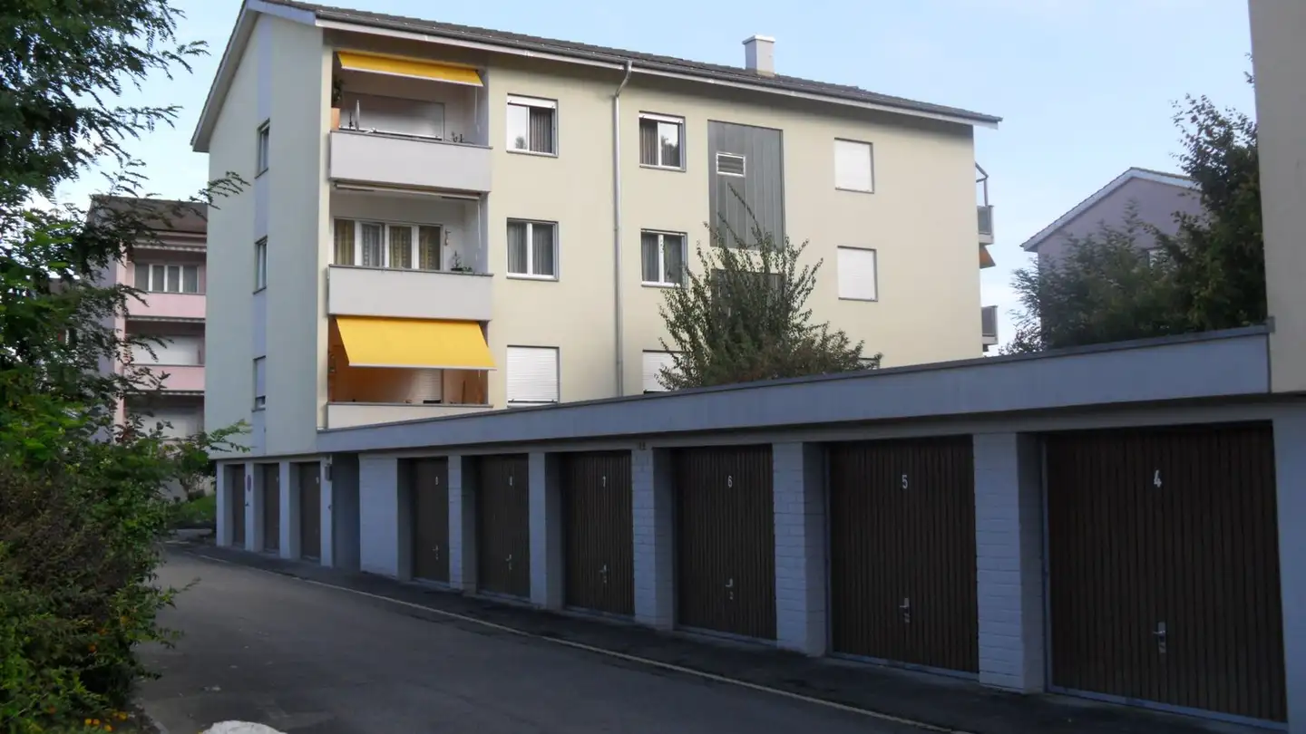 Wohnung mieten - Finkenweg 8, 2557 Studen BE