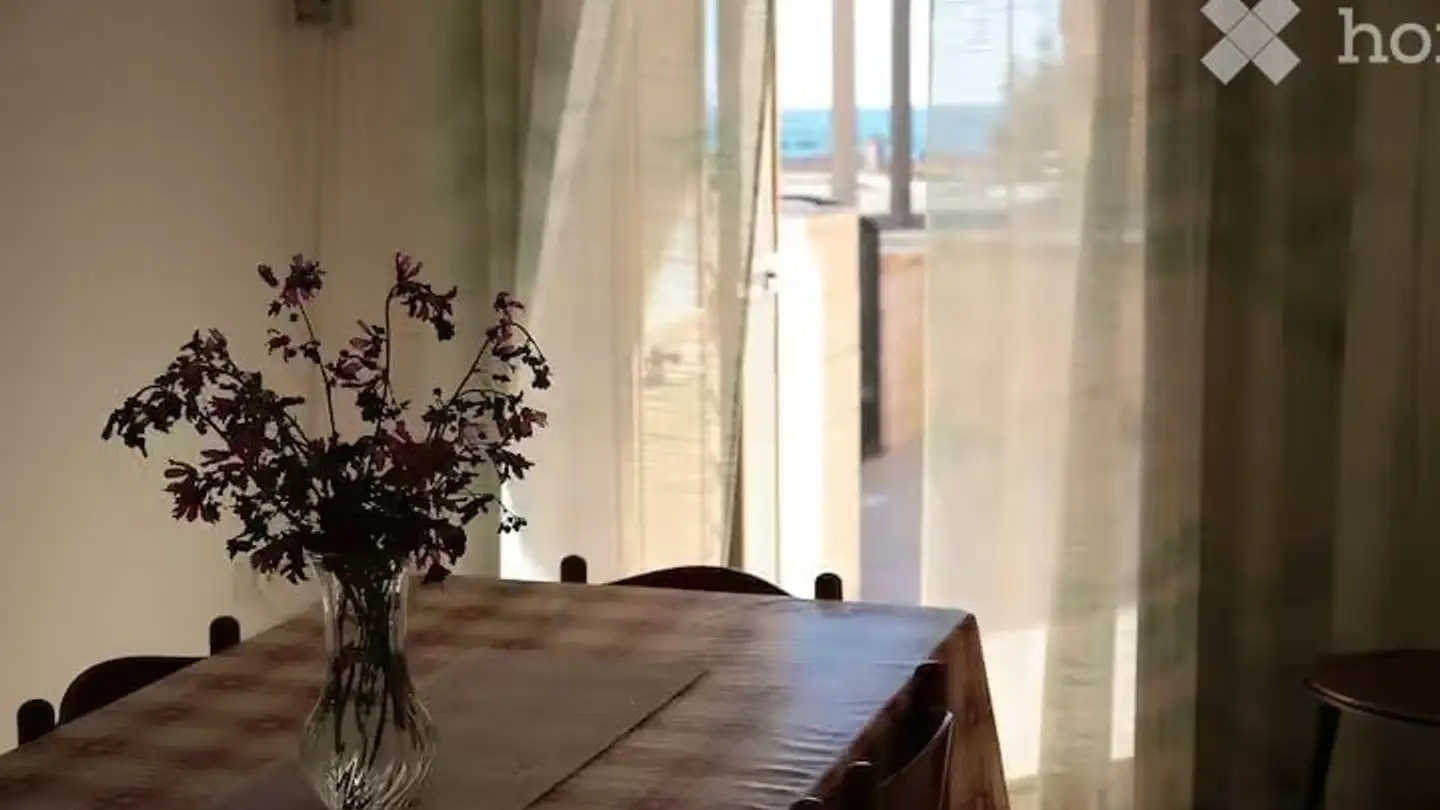 Apartment for rent - 6965 Cadro