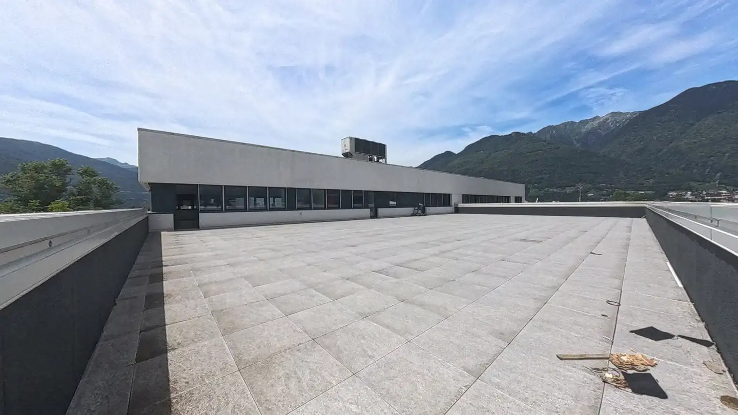 Grande magazzino in vendita - 6512 Giubiasco