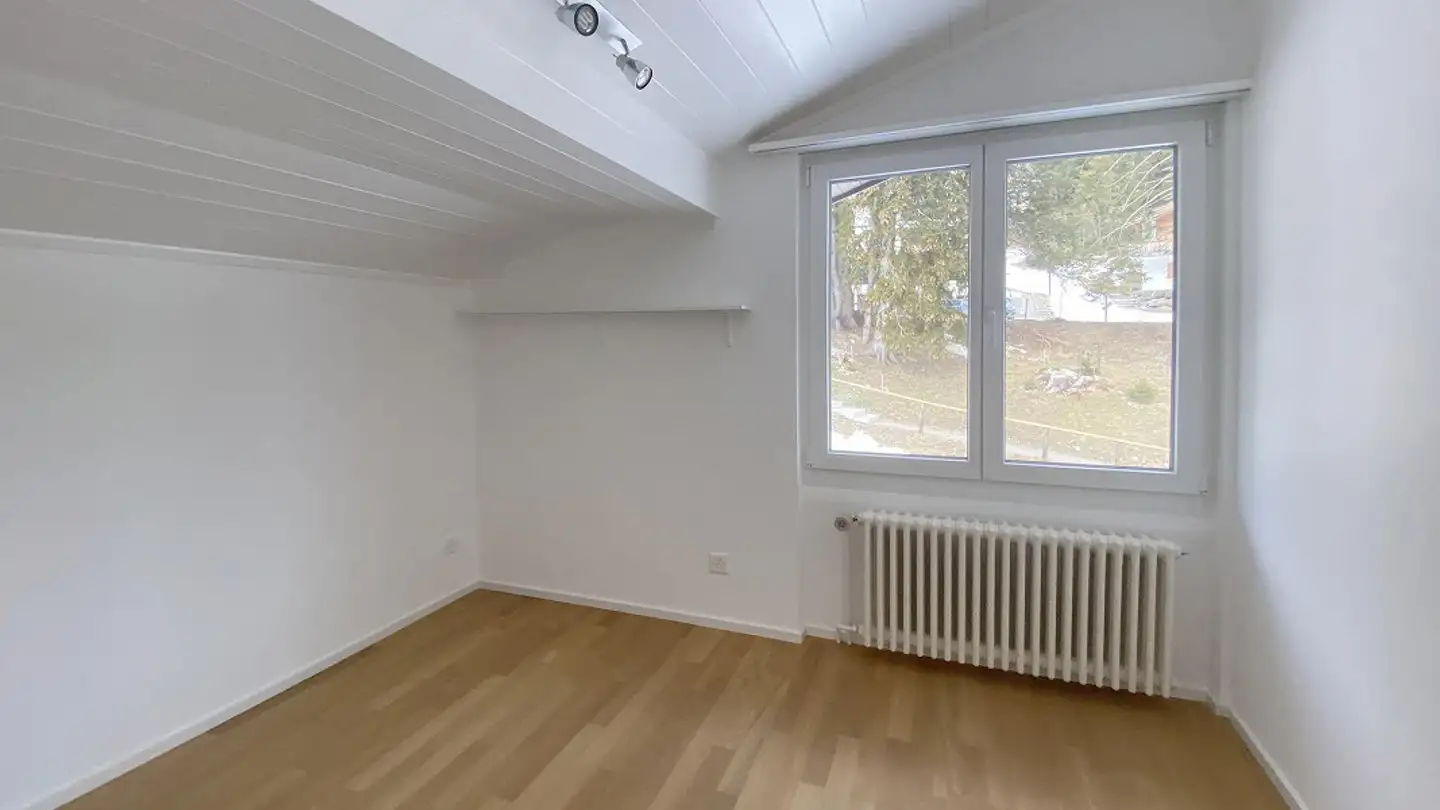 Apartment for rent - Voa Cuminols 2, 7077 Valbella - Photo 2