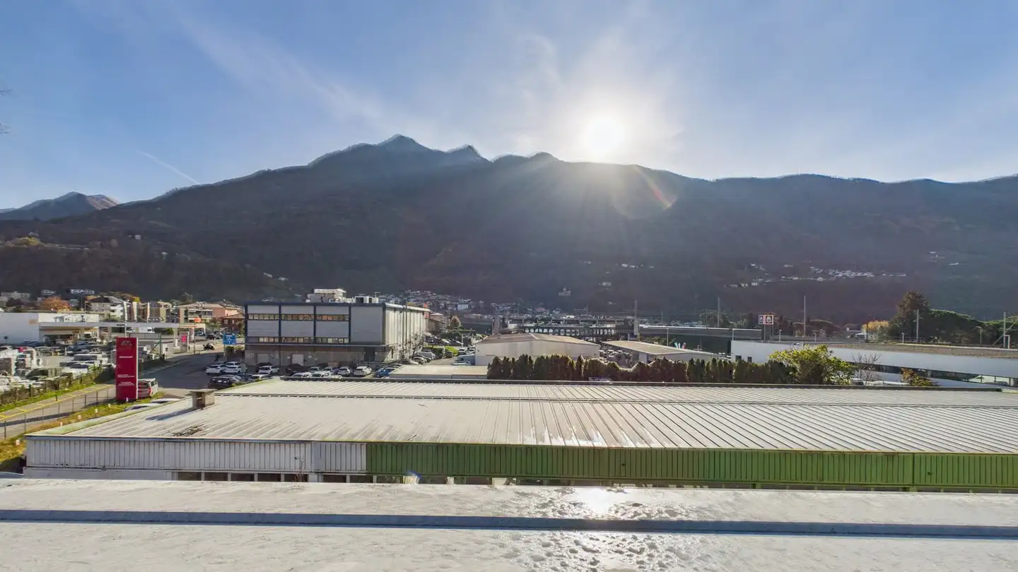 Grande magazzino in vendita - 6512 Giubiasco - Foto 4