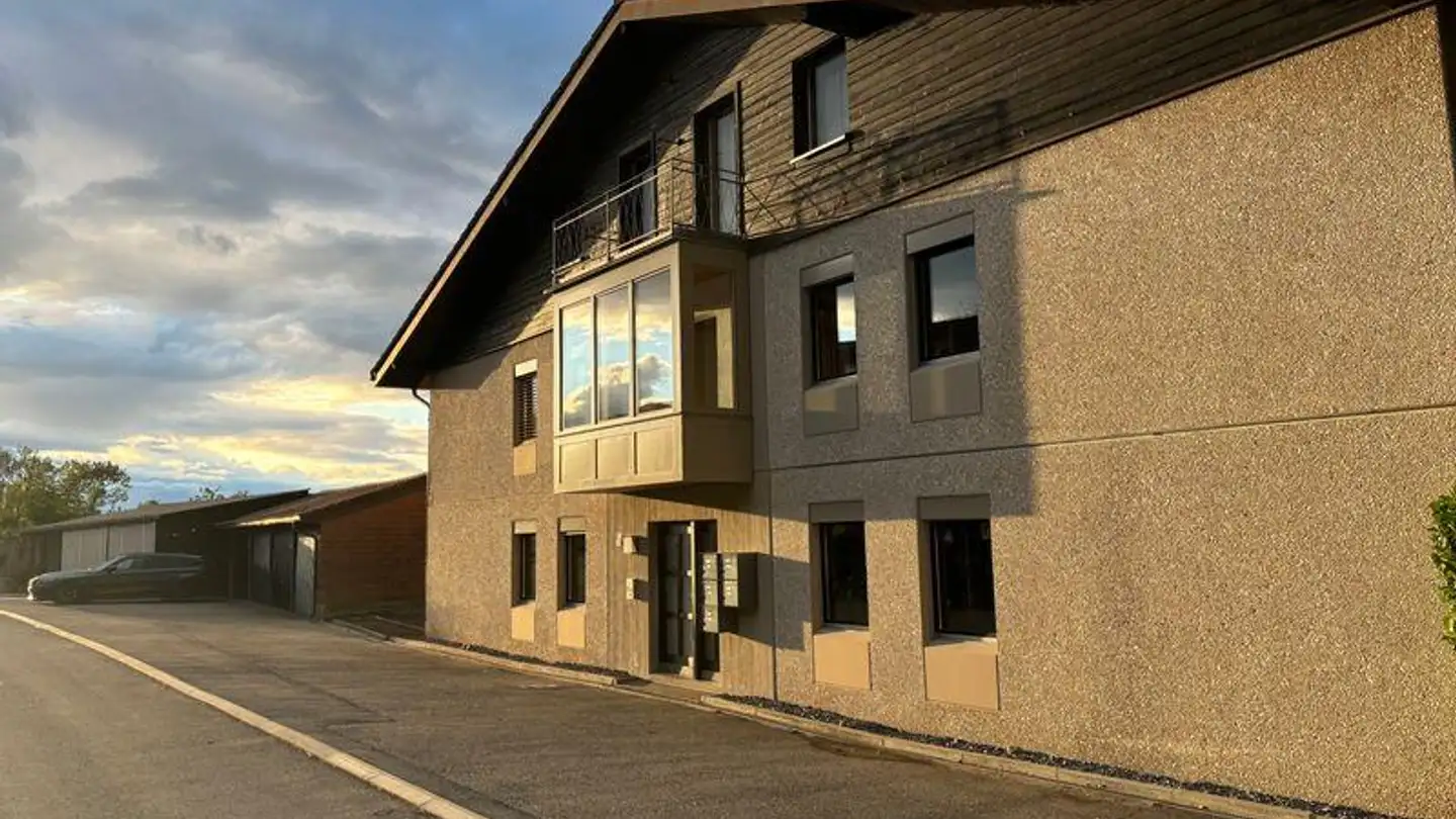 Residential building for sale - Chriesbaumhofstrasse, 6404 Greppen