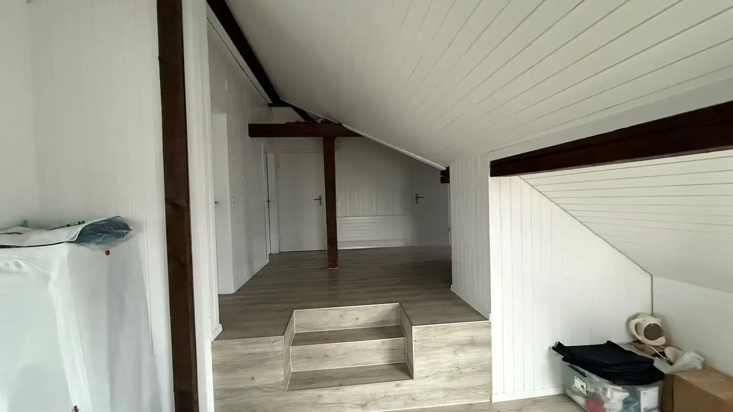 Attique à louer - Aarwangenstrasse 4, 4913 Bannwil