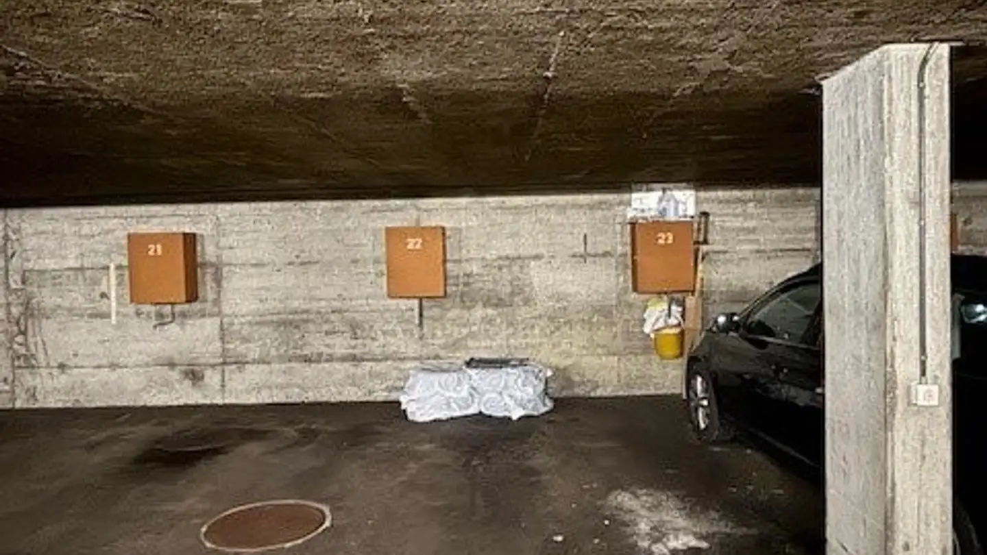Place de parking souterraine à louer - Spühlirain 30, 3098 Schliern b. Köniz - Photo 4