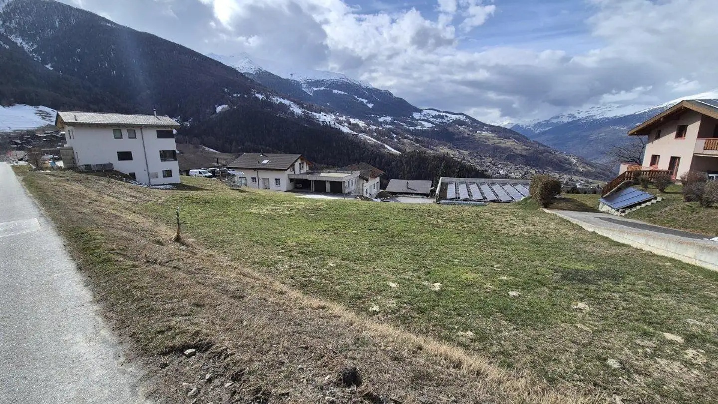 Constructible plot for sale - Zumoberhausstrasse, 3935 Bürchen - Photo 4