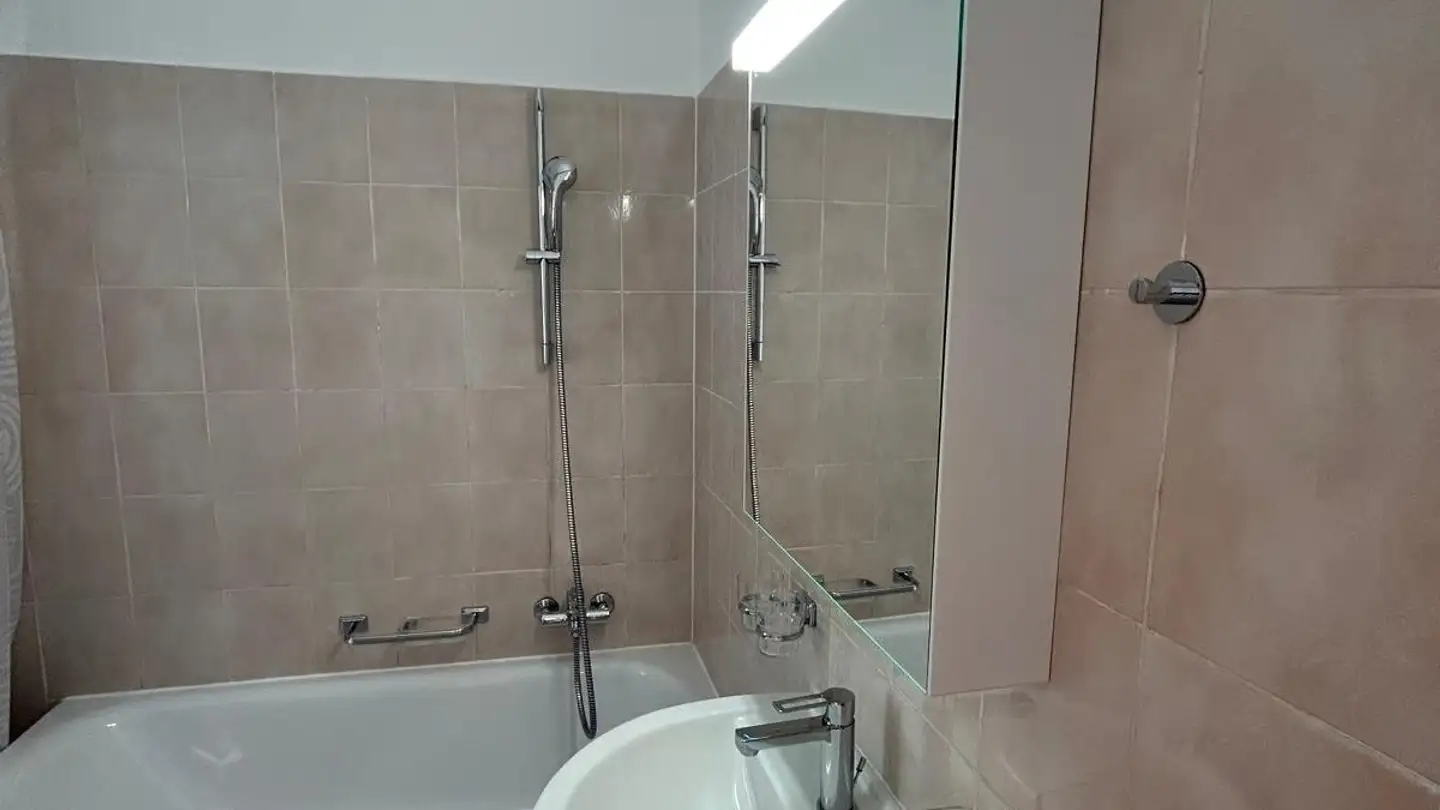 Apartment for rent - Via Stefano Franscini 21, 6743 Bodio TI - Photo 3