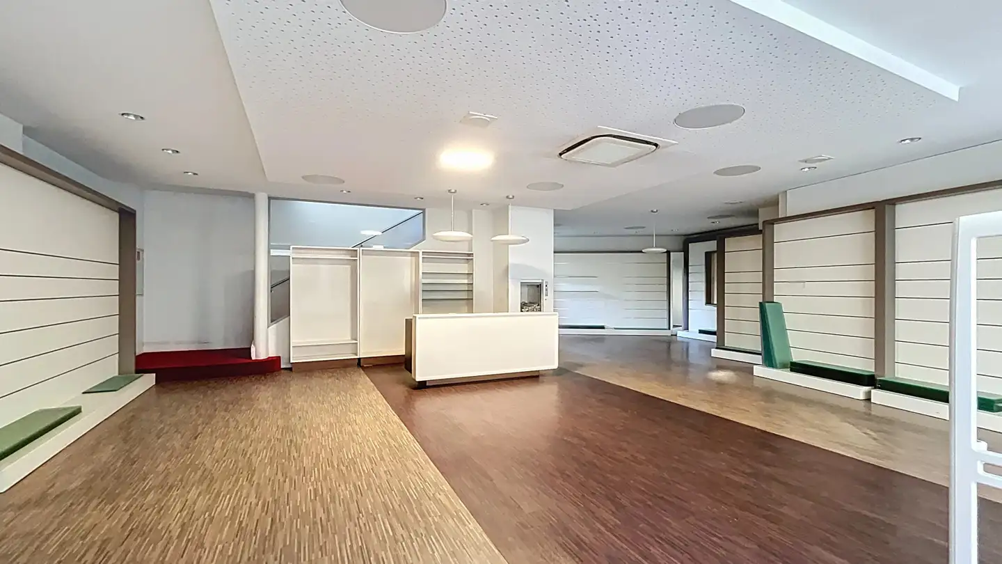 Mixed-use building for sale - 1950 Sion - Photo 2