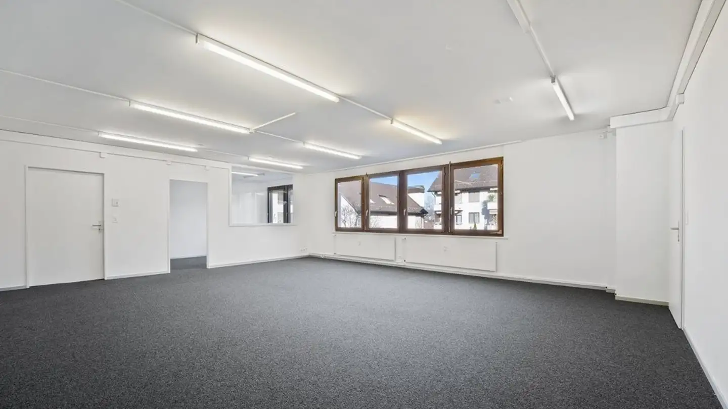 Bureau à louer - Bahnstrasse 18, 8603 Schwerzenbach - Photo 2