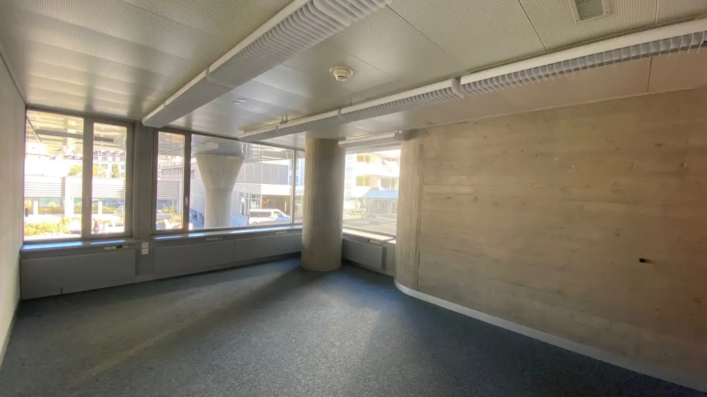 Office space for rent - Gäuggelistrasse 7, 7000 Chur - Photo 2