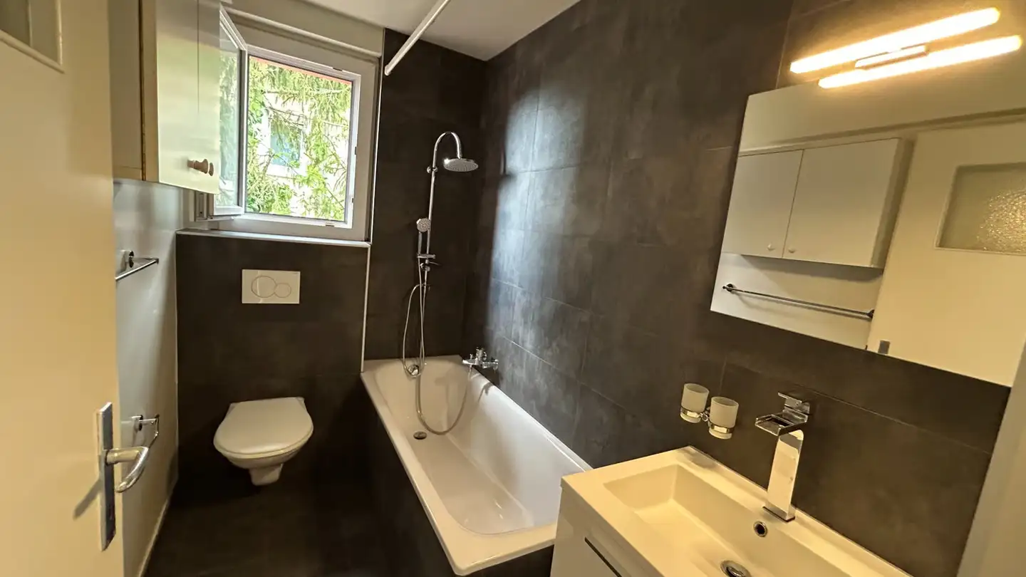 Apartment for rent - Rue Du Tombet 7, 2034 Peseux - Photo 2