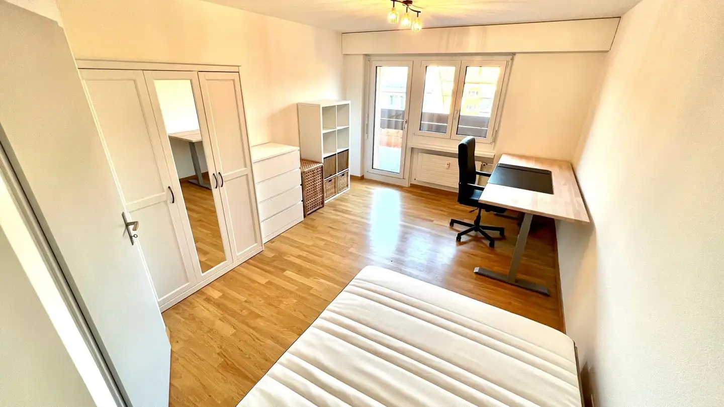 Single room for rent - Schwandenholzstrasse 232, 8046 Zürich