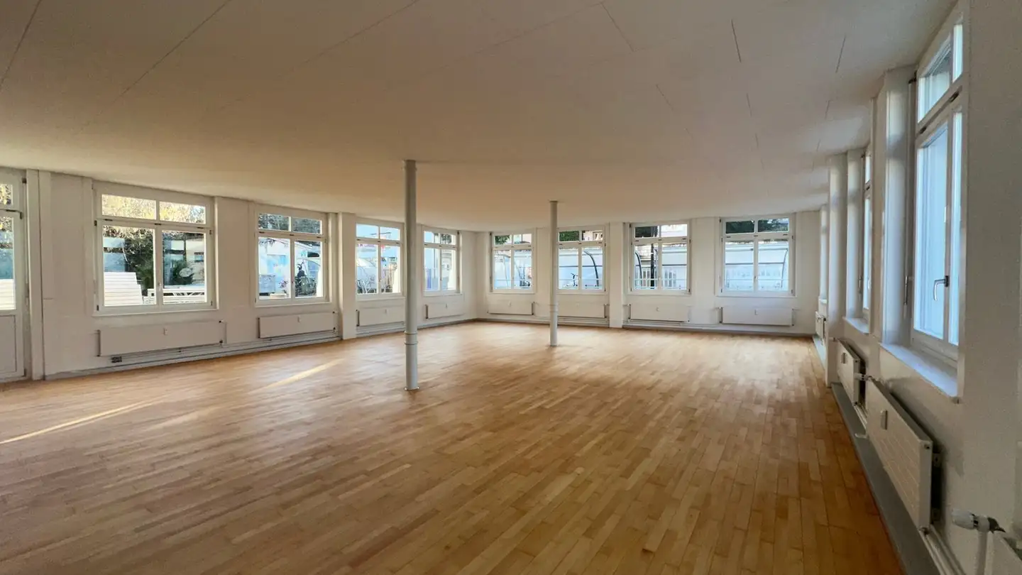 Bürofläche mieten - Rue Alfred-Aebi / Alfred-Aebi-Strasse 75, 2503 Biel/Bienne - Foto 2