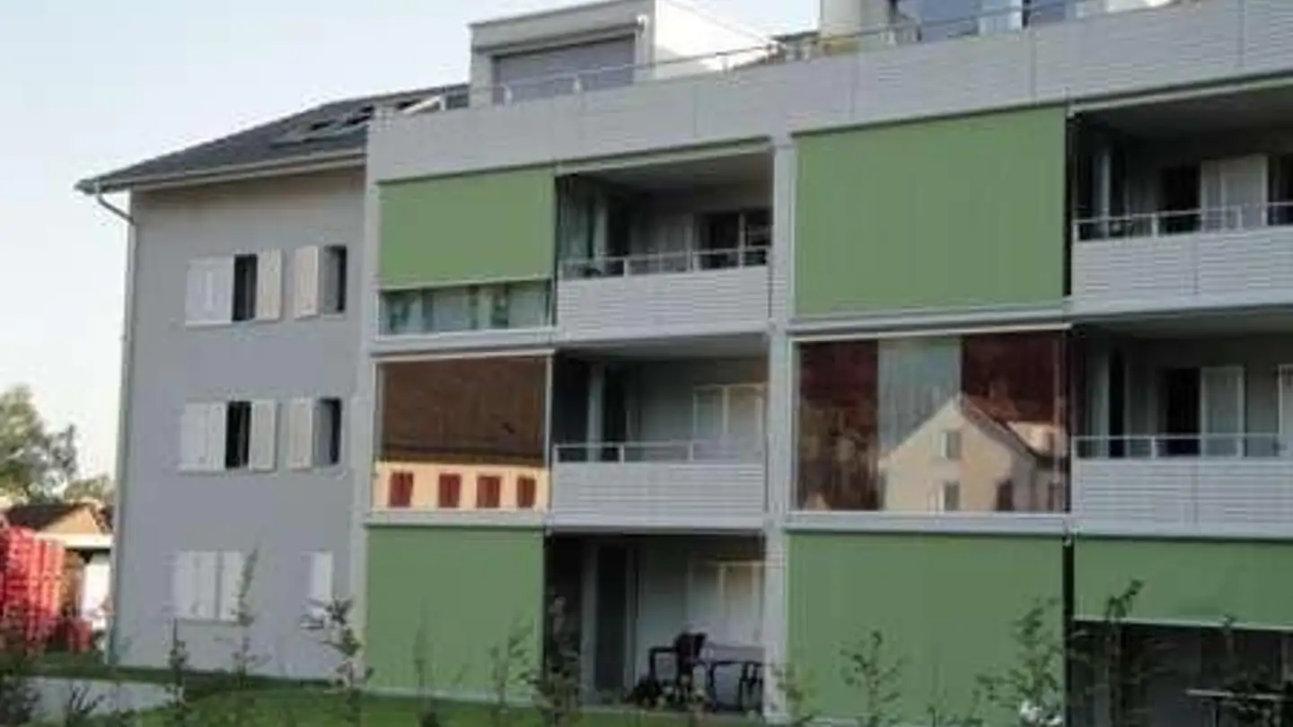 Parkplatz im Freien mieten - Steigstrasse 3, 8610 Uster