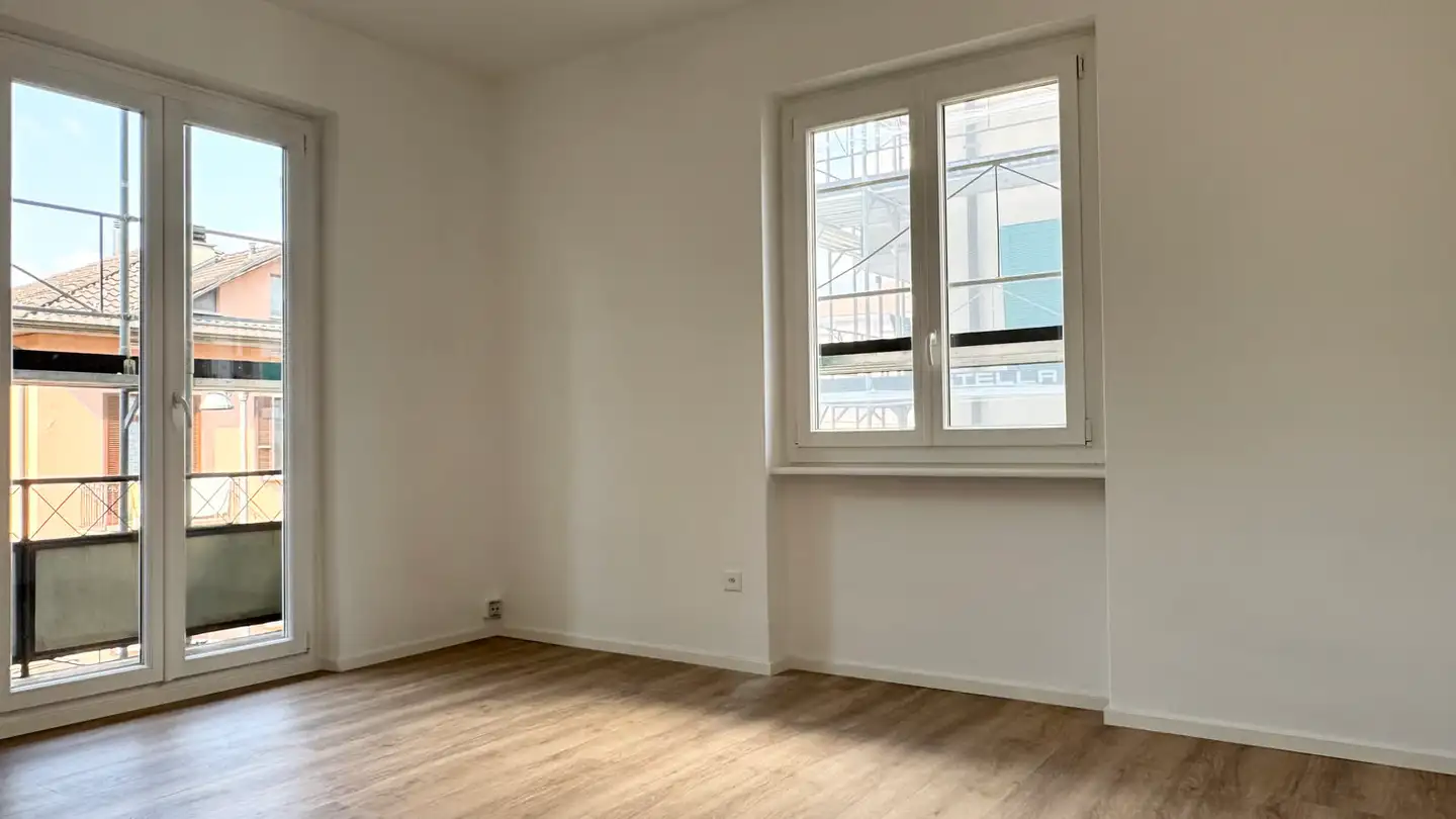 Wohnung mieten - Via Pier Francesco Mola 5, 6830 Chiasso - Foto 2