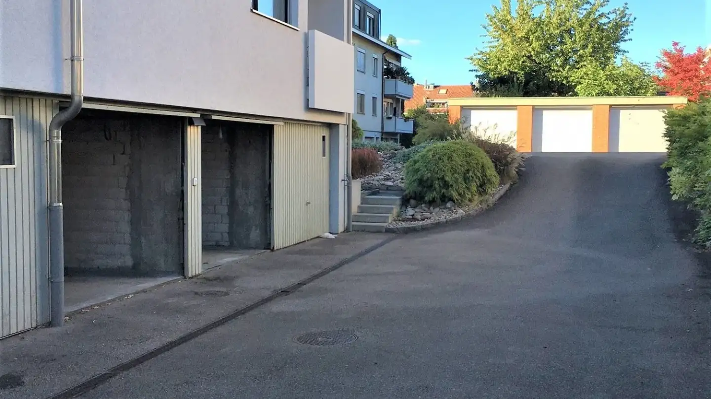 Covered parking space for rent - Fasanenstrasse 22, 4153 Reinach BL - Photo 2