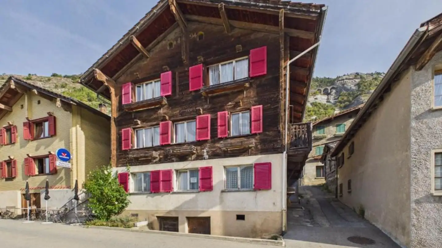 Apartment for sale - 3949 Hohtenn