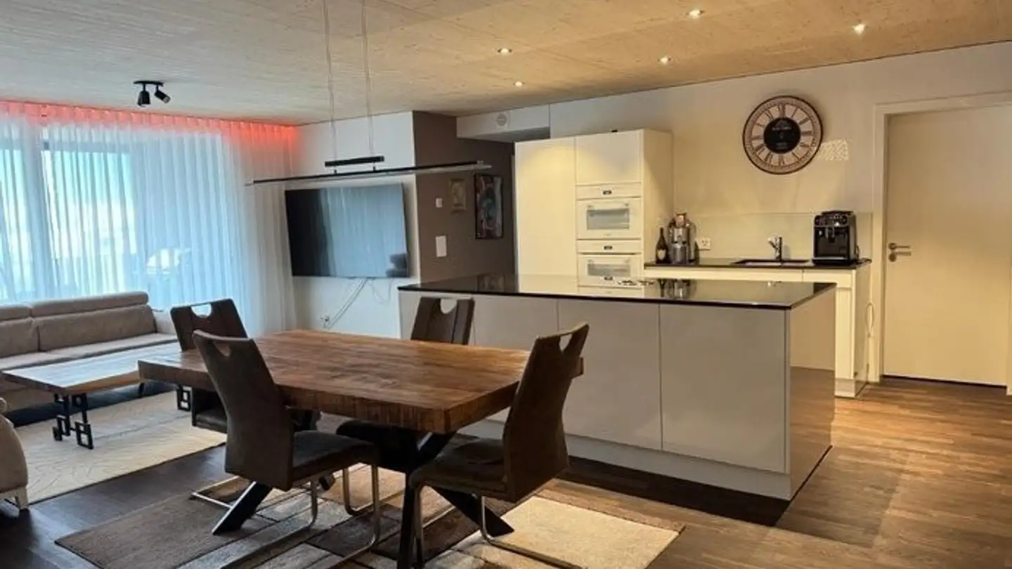 Appartement à louer - Huebwisstrasse 14, 8117 Fällanden