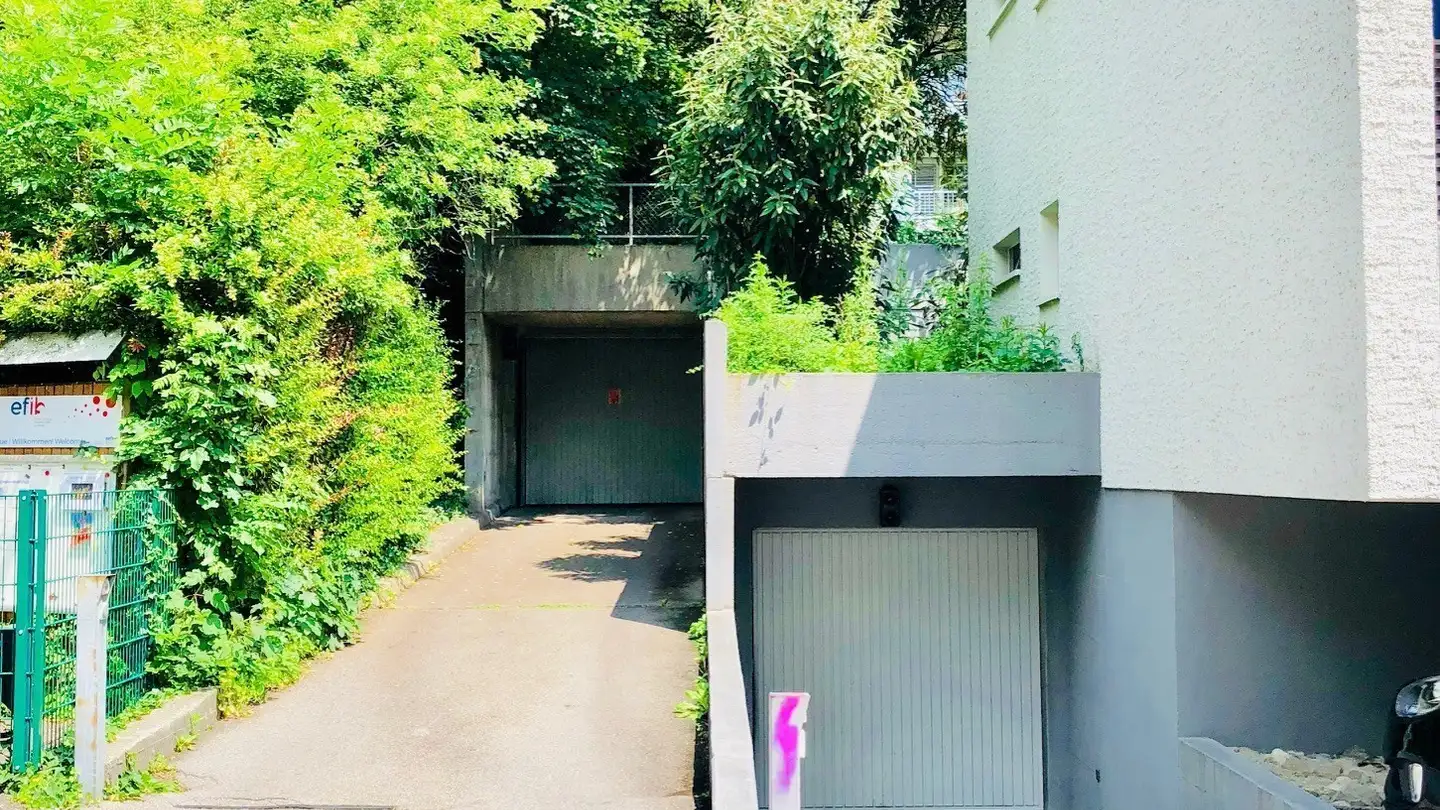 Place de parking extérieure à louer - Sulgenrain 23, 3007 Bern