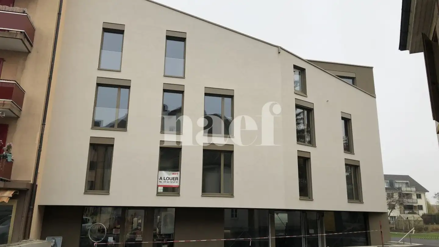 Arcade à louer - Rue Auguste-Bachelin 1, 2074 Marin-Epagnier