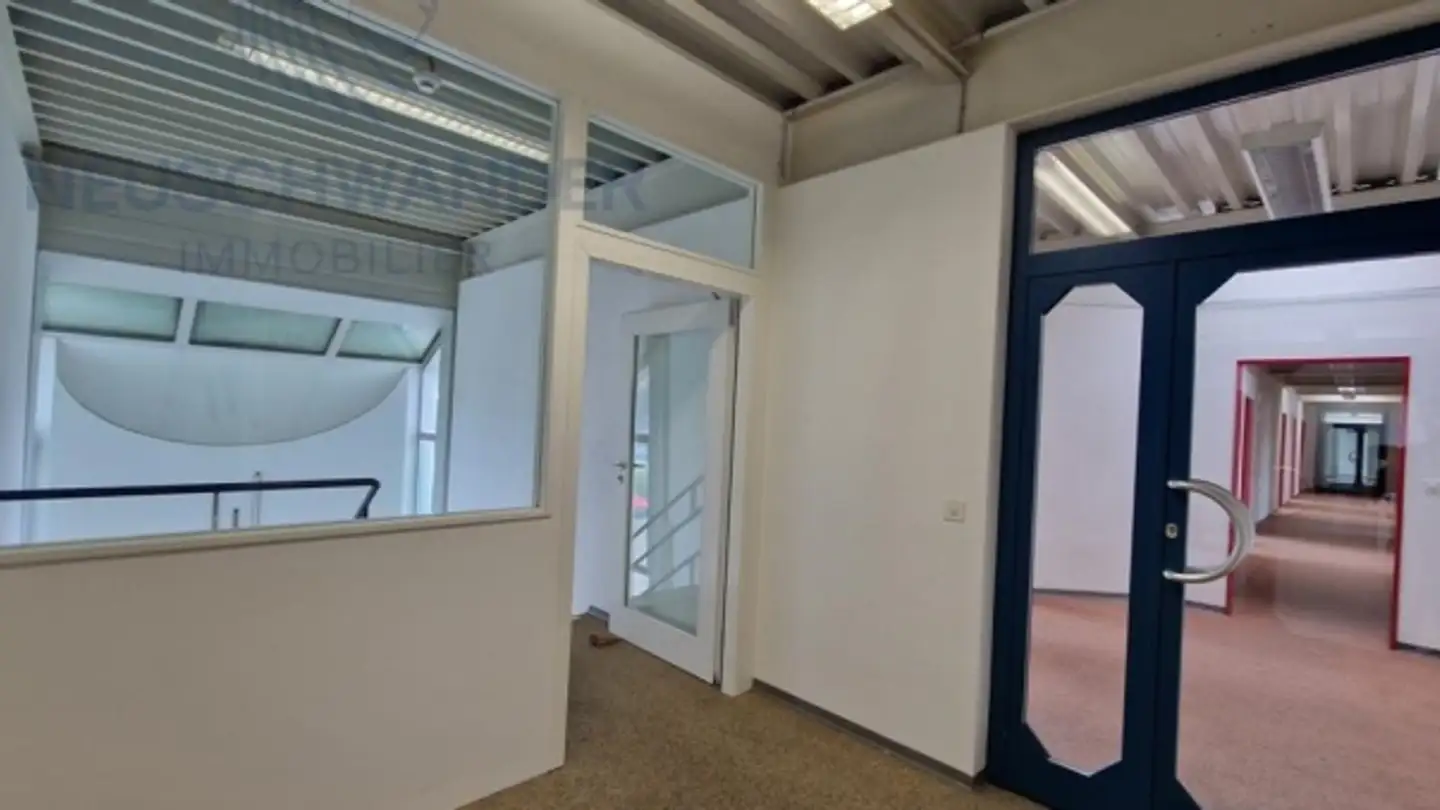 Commercial for rent - 2800 Delémont
