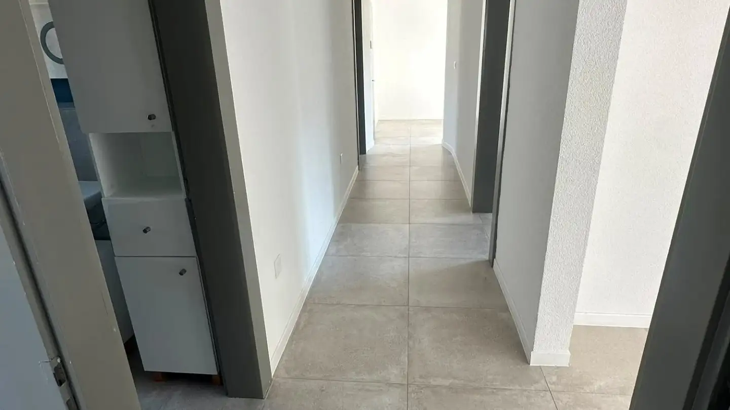 Apartment for rent - Rue Du Midi 9, 2740 Moutier - Photo 2
