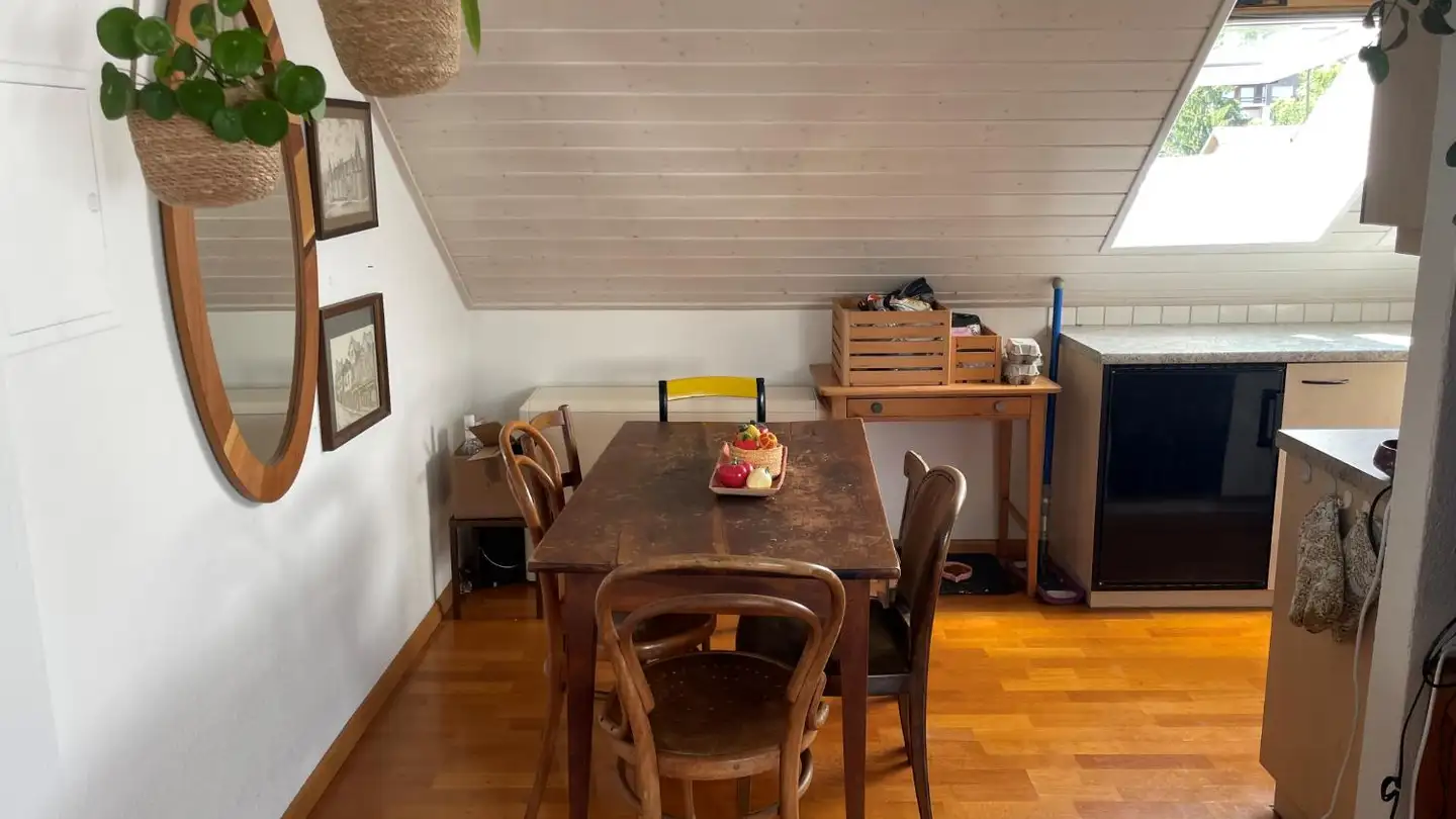 Dachgeschosswohnung mieten - Rue Agassiz 22, 2610 St-Imier - Foto 2