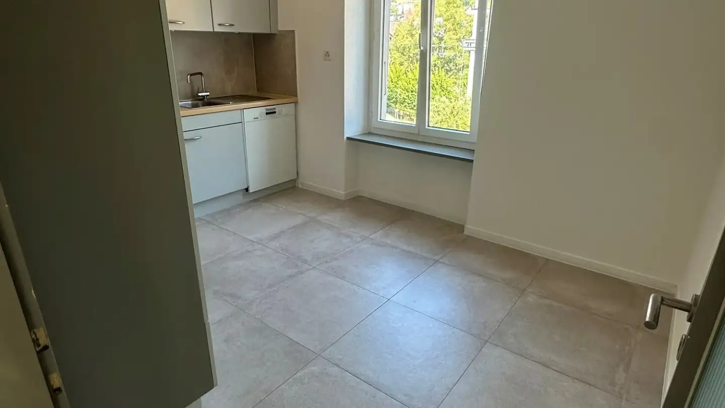 Apartment for rent - Rue Du Midi 9, 2740 Moutier - Photo 3