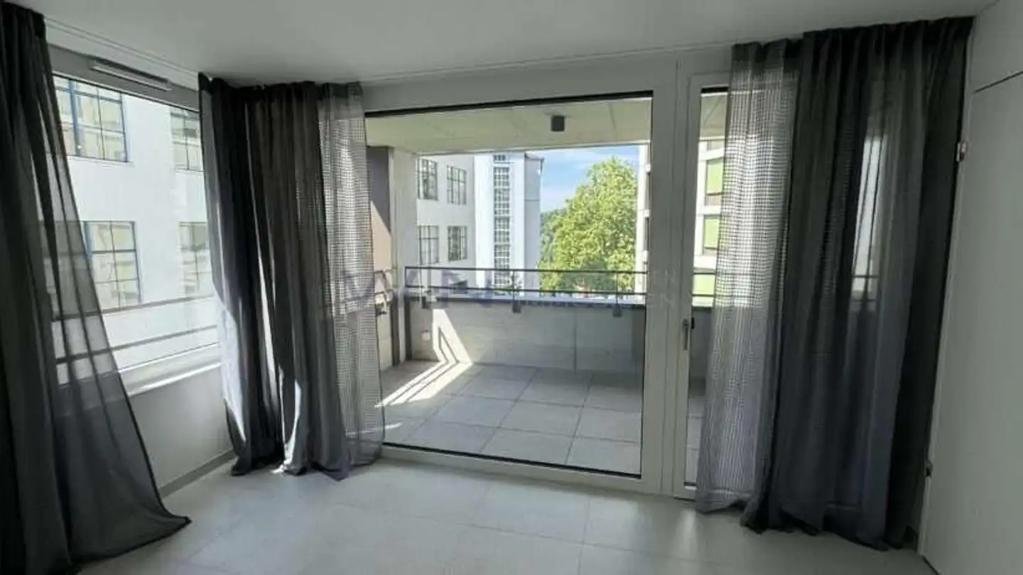 Appartement à louer - 8212 Neuhausen am Rheinfall - Photo 4