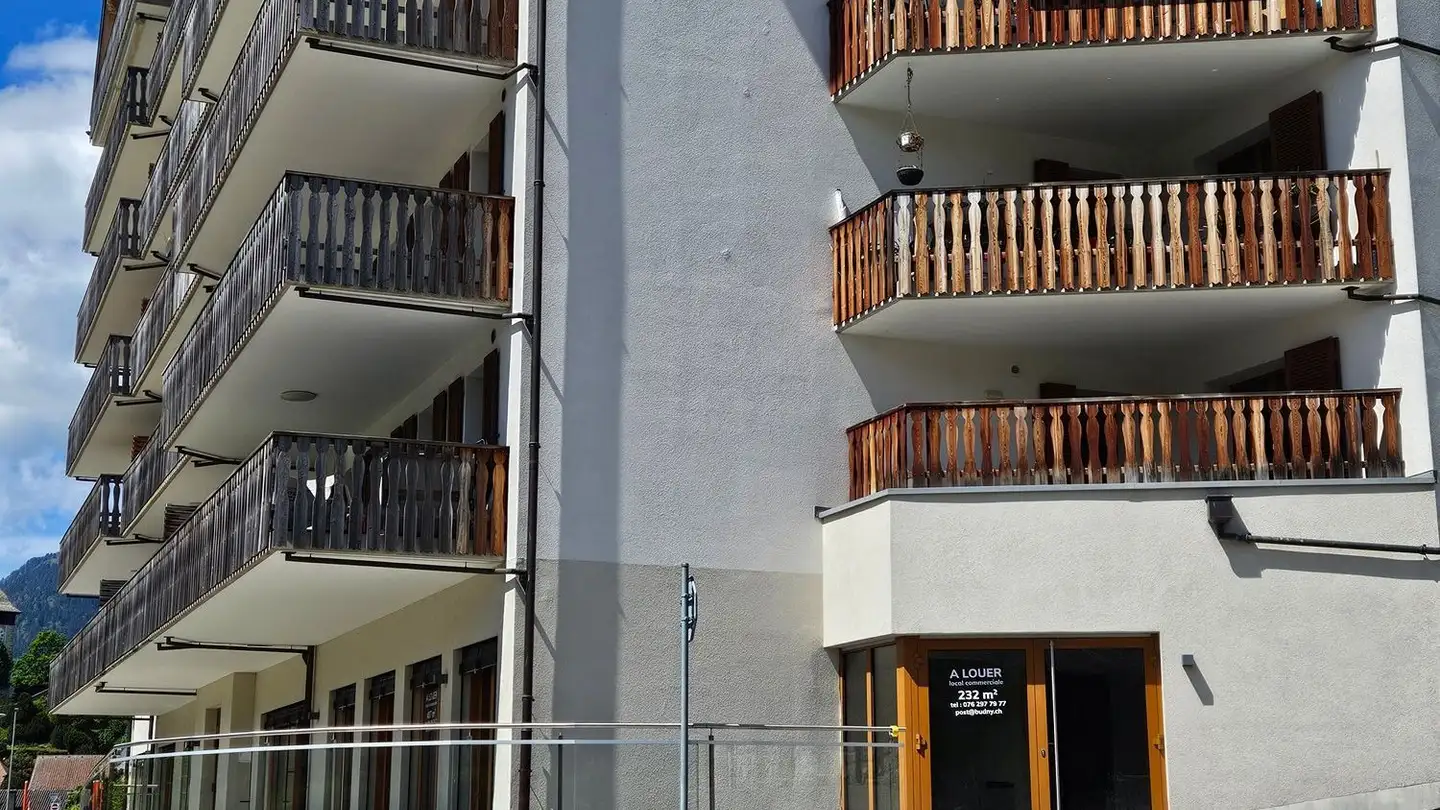 Arcade for rent - Grand Rue 86, 1660 Château-d'Oex - Photo 4