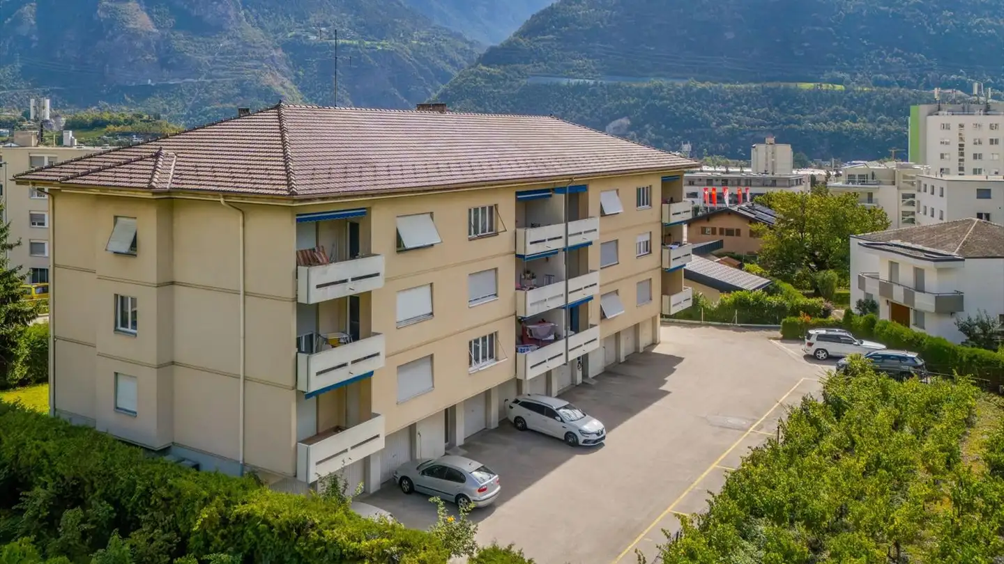 Apartment for rent - Route De La Bonne-Eau 5, 3960 Sierre - Photo 2