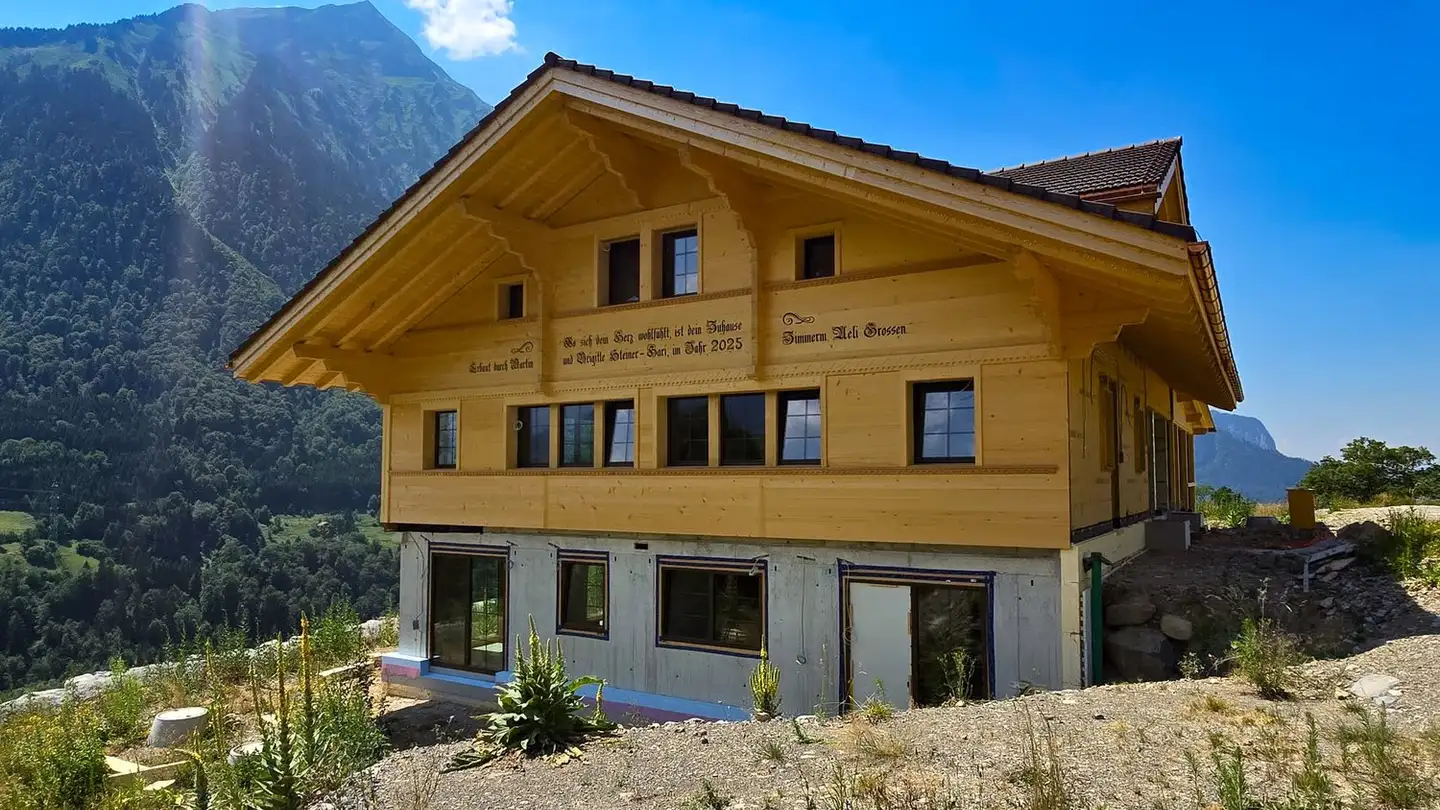 Duplex for rent - Emdtalstrasse 1, 3703 Aeschi b. Spiez