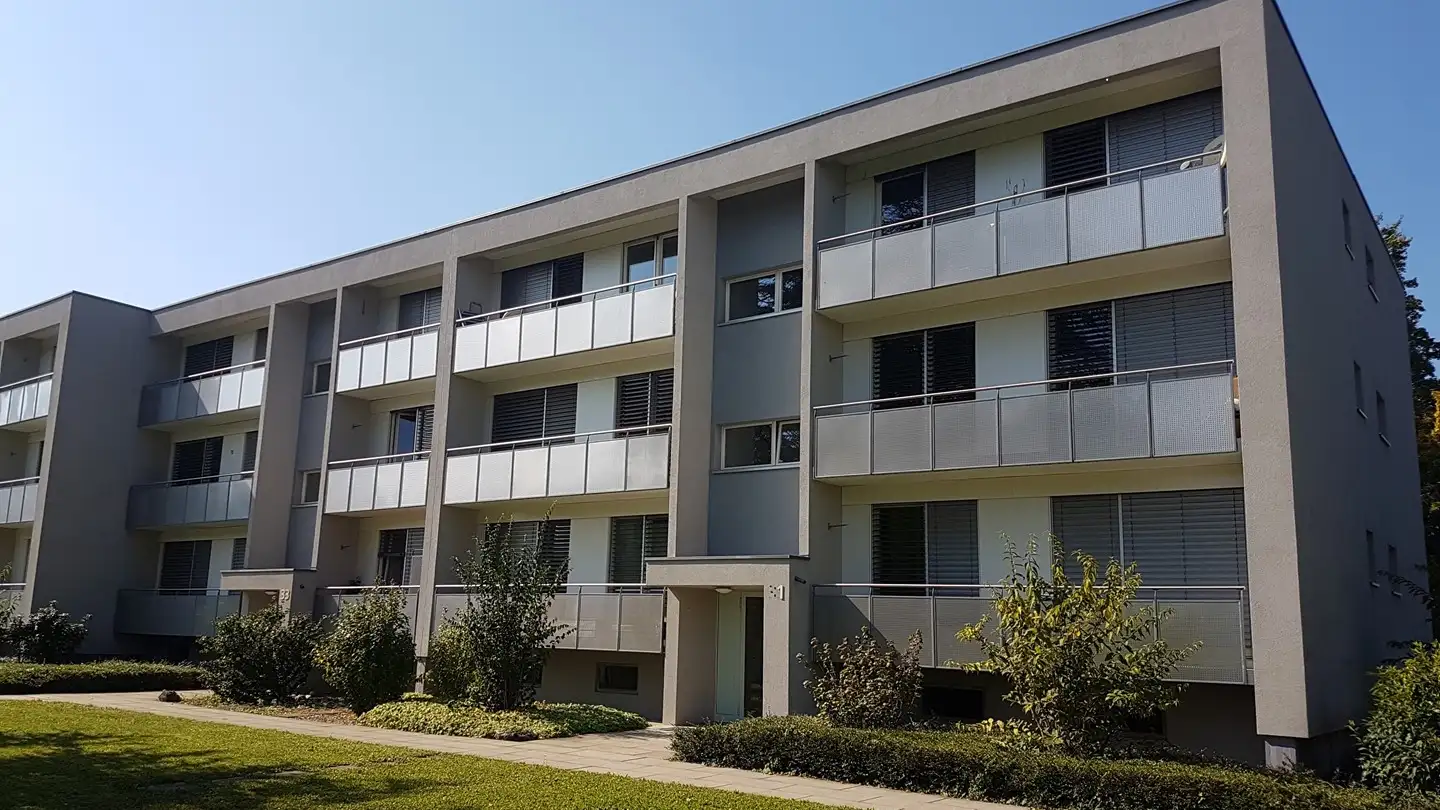 Parcheggio esterno in affitto - Lärchenstrasse 12, 4142 Münchenstein