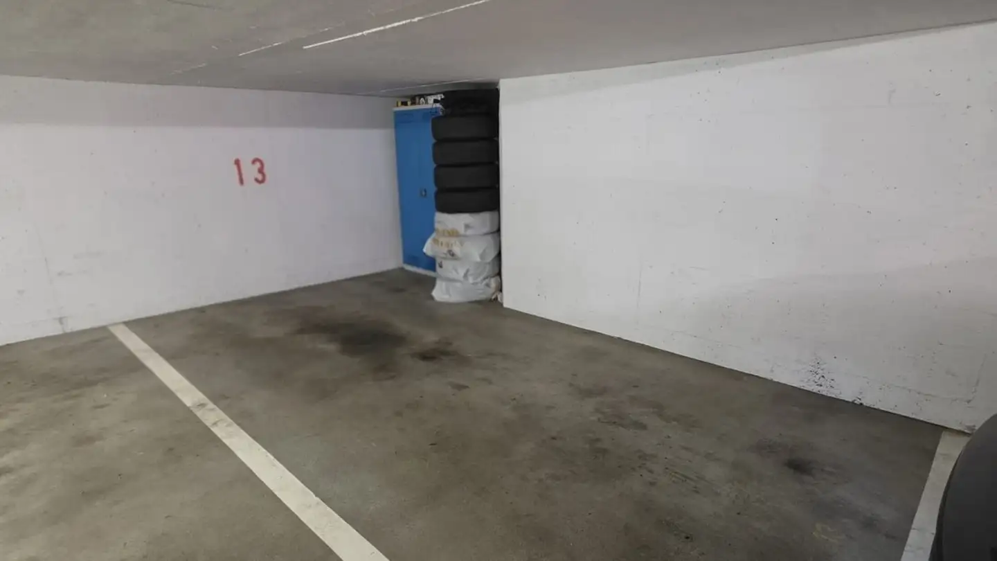 Garage individuel à louer - Schöneggstrasse 147, 8953 Dietikon