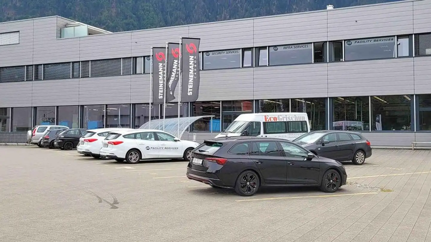 Immeuble industriel à louer - Raschärenstrasse 63, 7000 Chur