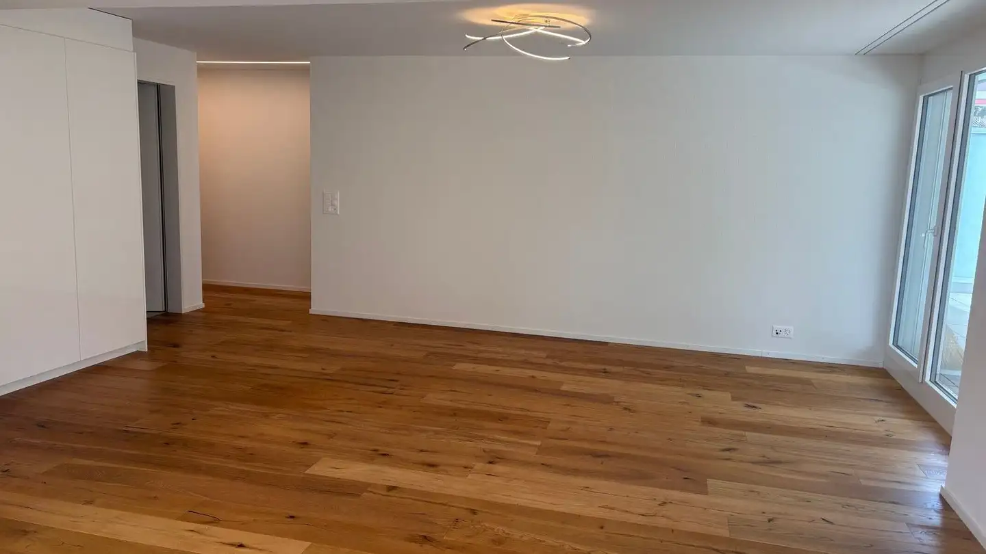 Apartment for rent - Bahnhofstrasse 12, 8854 Siebnen - Photo 2