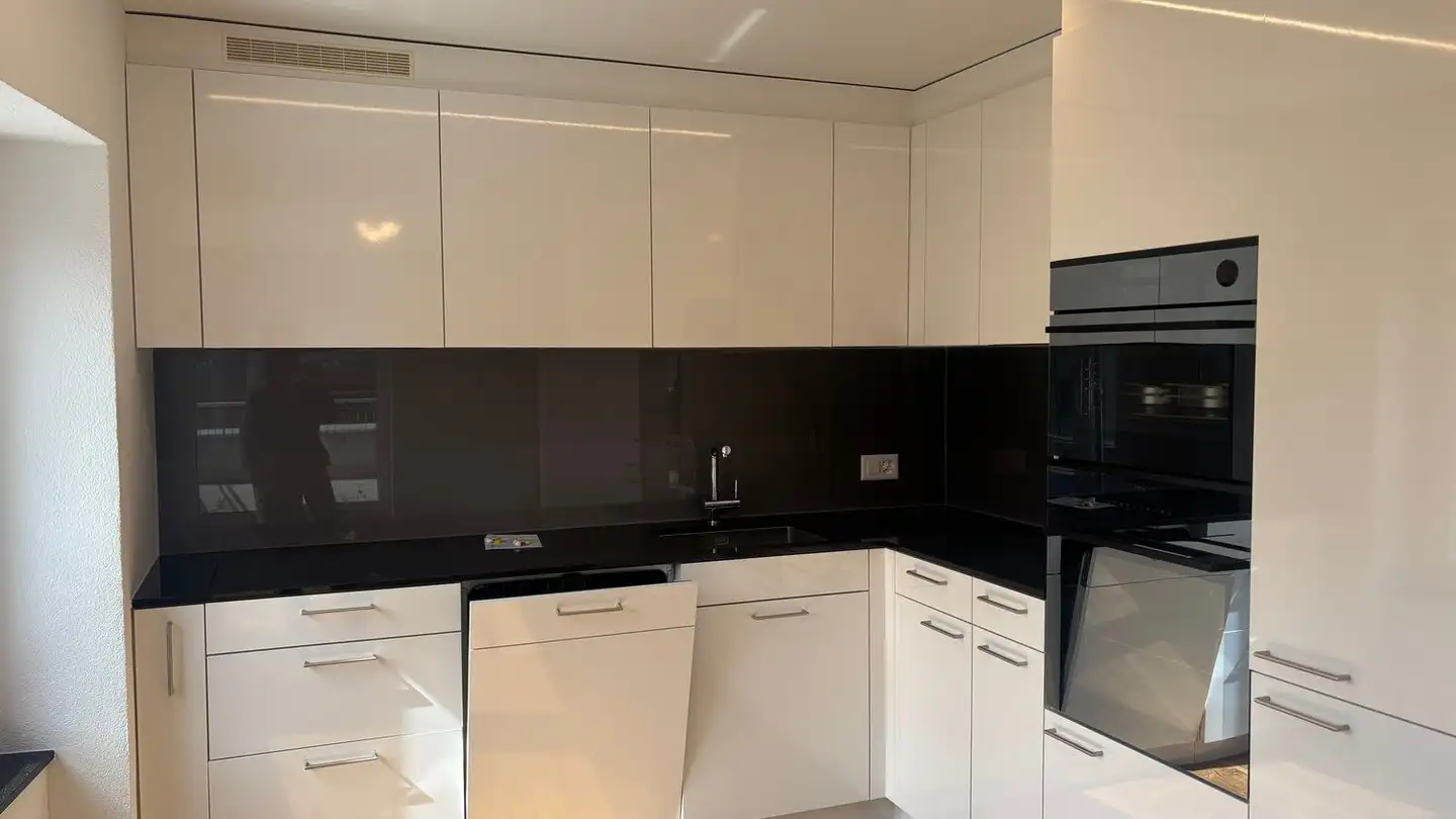 Apartment for rent - Bahnhofstrasse 12, 8854 Siebnen - Photo 3
