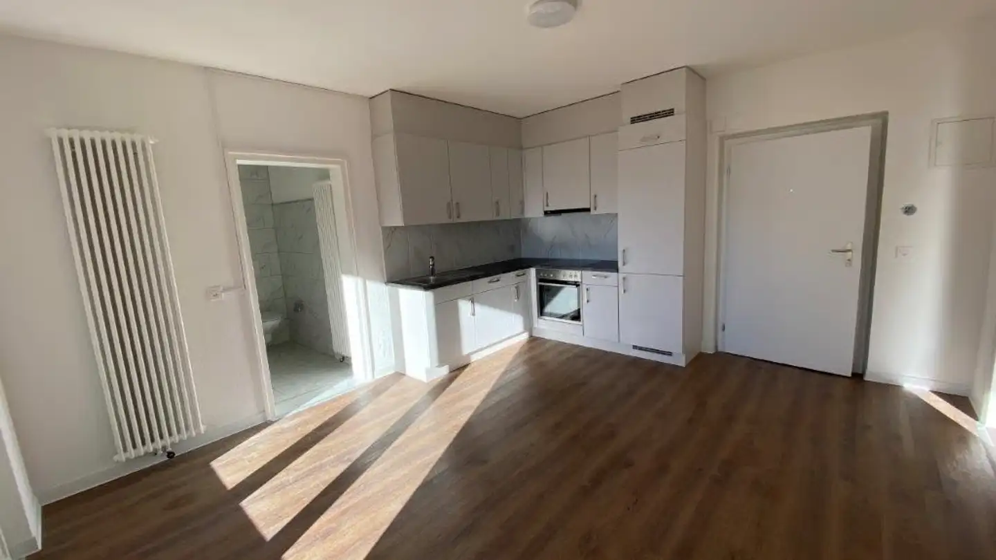 Apartment for rent - Via Lugano 6, 6710 Biasca - Photo 2