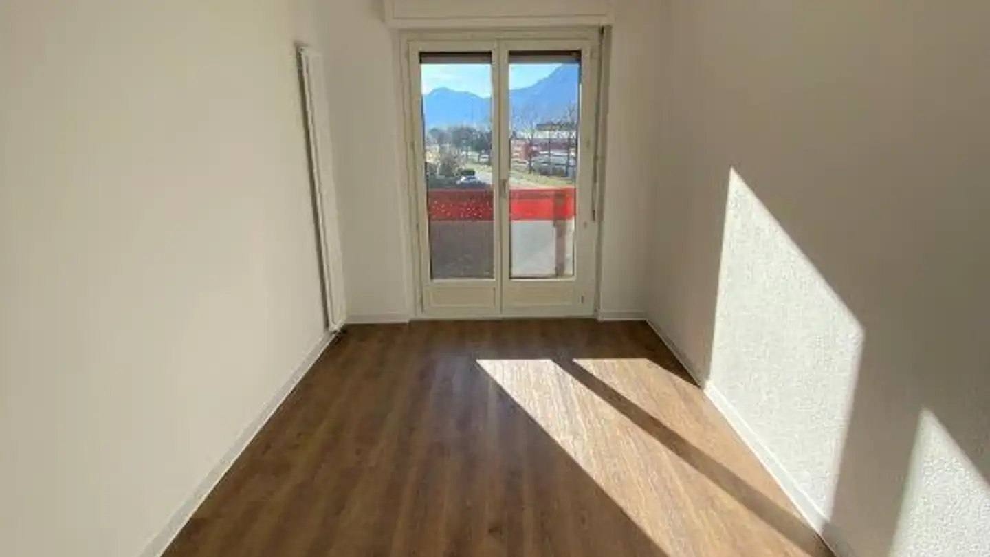 Apartment for rent - Via Lugano 6, 6710 Biasca - Photo 4