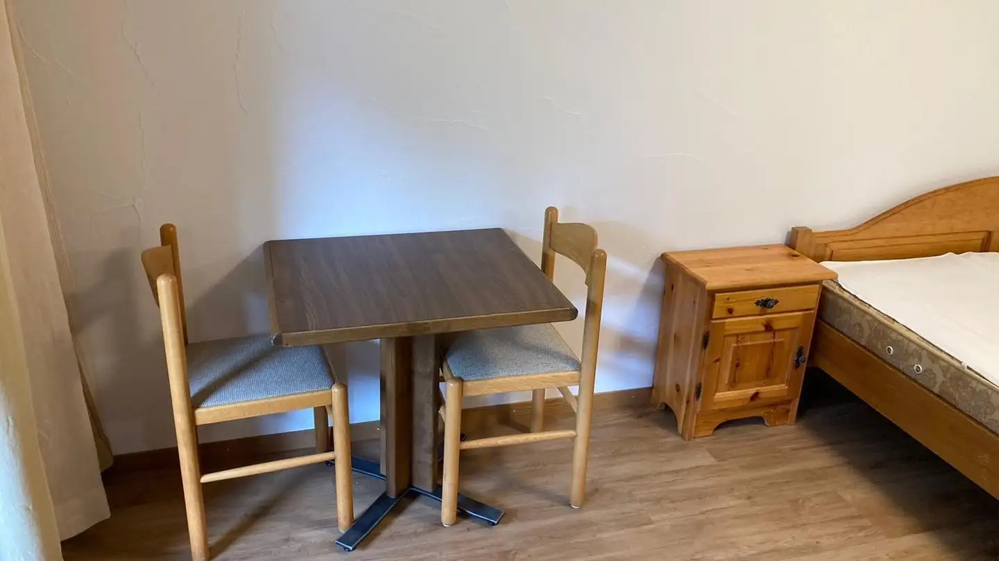 Chambre à louer - Via Disentiserhof 1, 7180 Disentis/Mustér - Photo 4