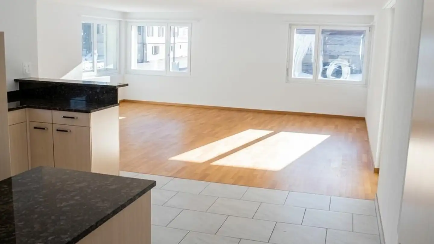 Wohnung mieten - Waagtalstrasse 82, 8842 Unteriberg