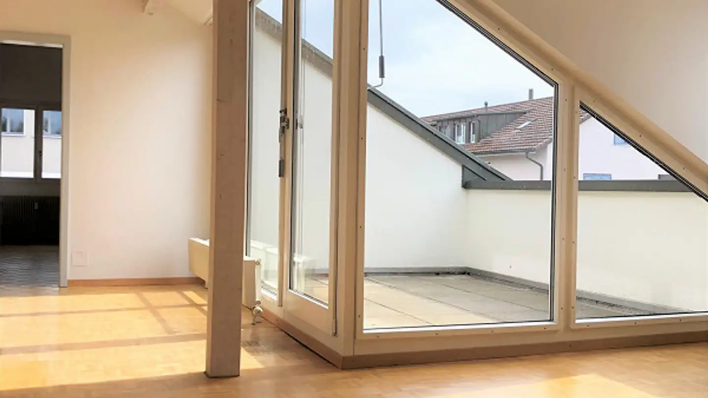 Attique à louer - Allmendstrasse 17, 3052 Zollikofen - Photo 2